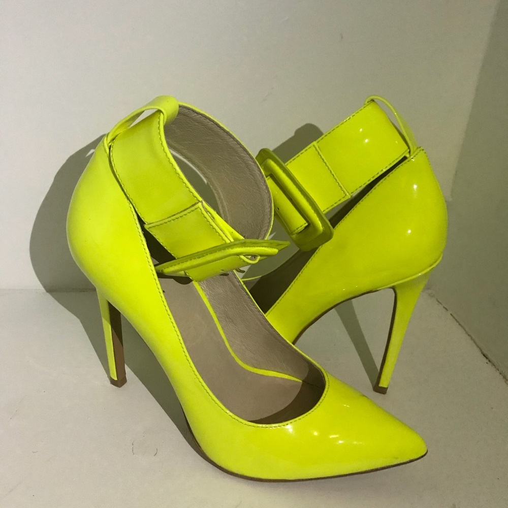 Citrus pan tent leather pump